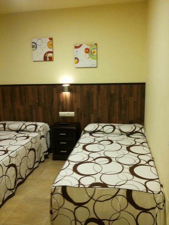 Hostal Dona Manuela Malaga Ruang foto