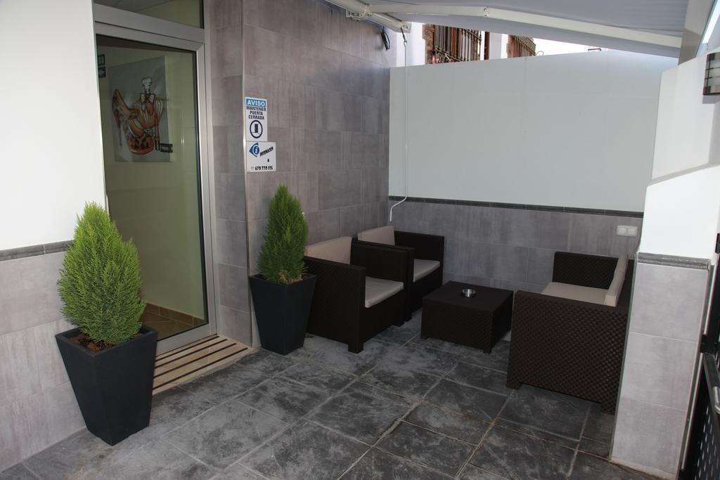Hostal Dona Manuela Malaga Bagian luar foto